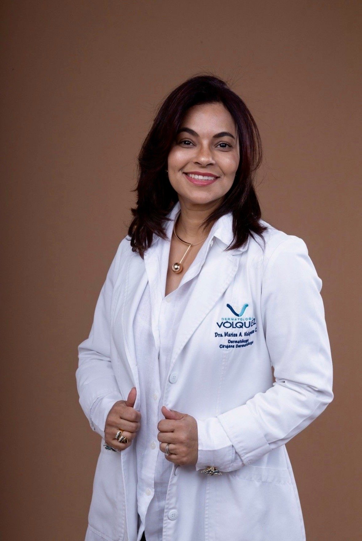 Dra. Marisa Vólquez, fotografía profesional para la sección Camino hacia el envejecimiento